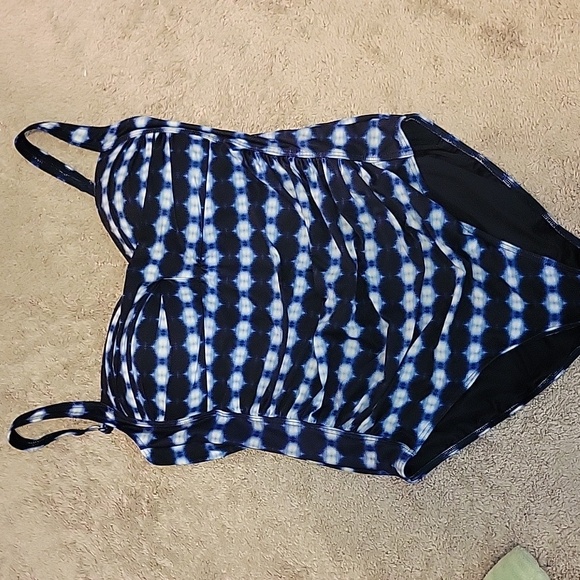 NIP TUCK ONE PIECE BATHING SUIT....SZ 12 - Picture 13 of 13